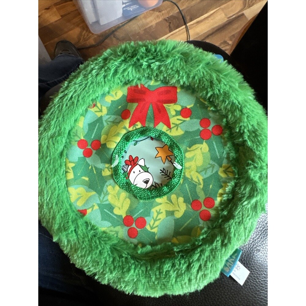 Bark Deck The Howls Wreath Toss T-Shirt Rope Crazy Crinkle Dog Toy NWT